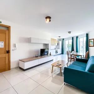  Aparthotel Msida Central Suites - Emmnic Court